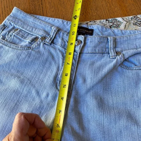 Dana Buchman Straight black label jeans light wash slight taper ankle size 6 - Picture 7 of 15